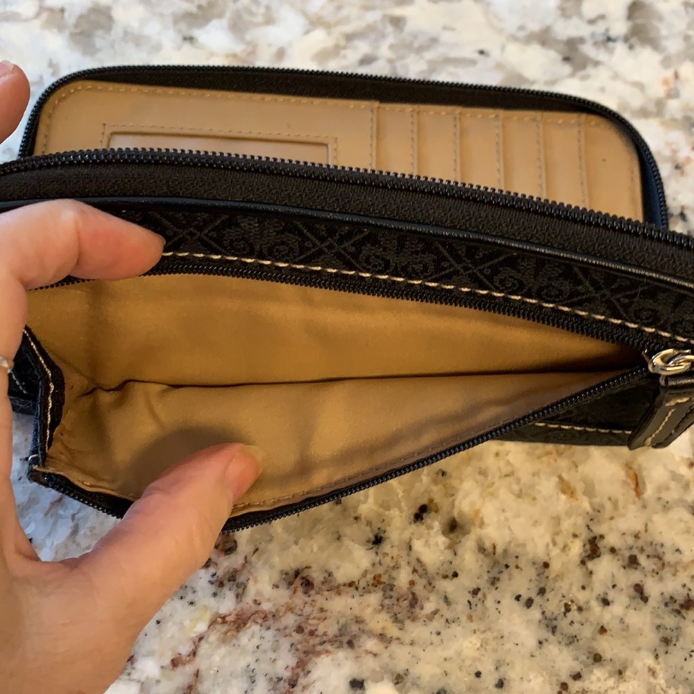 First Issue Wallet - image 6